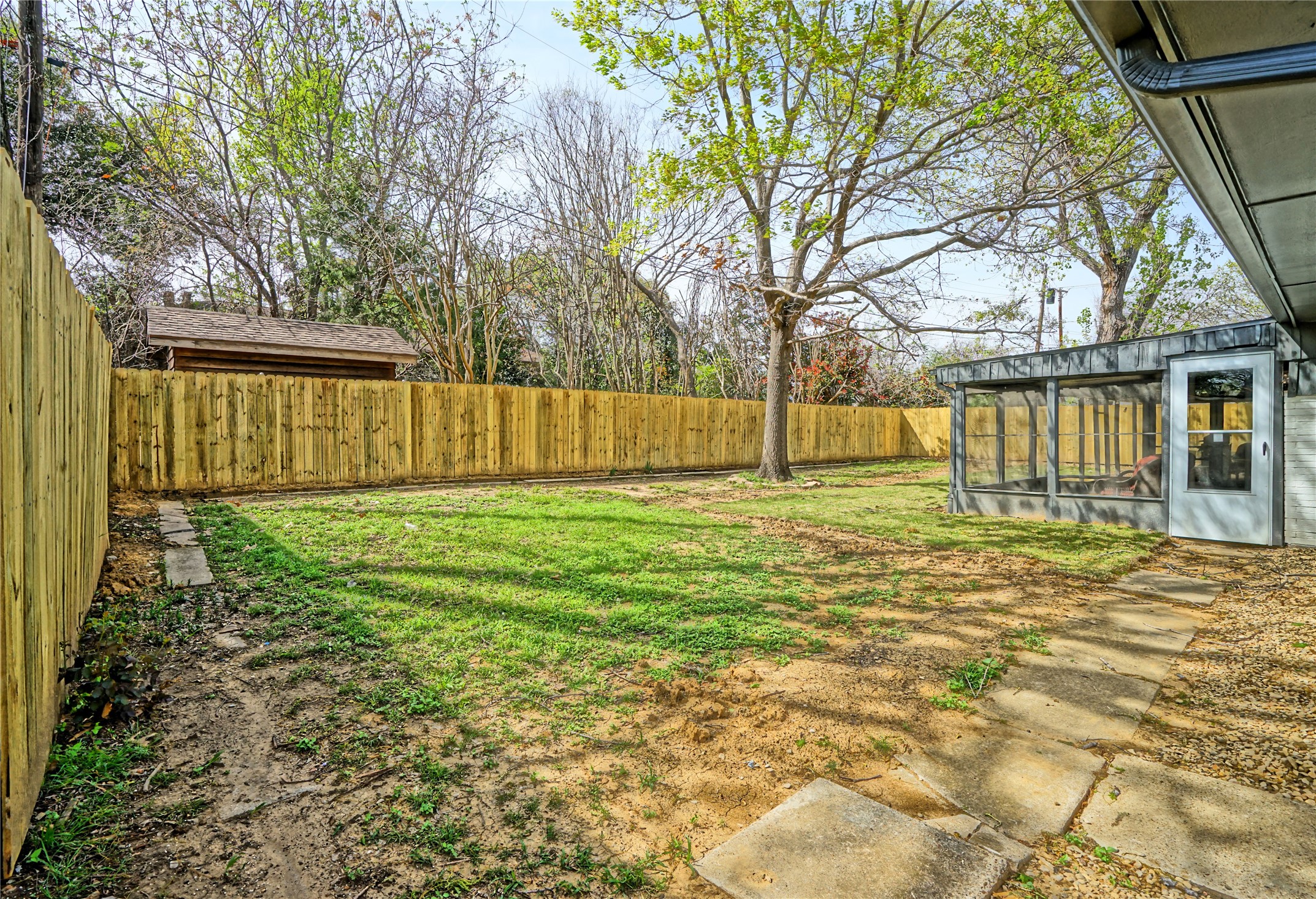 2121 Stonegate Drive N Bedford TX 76021