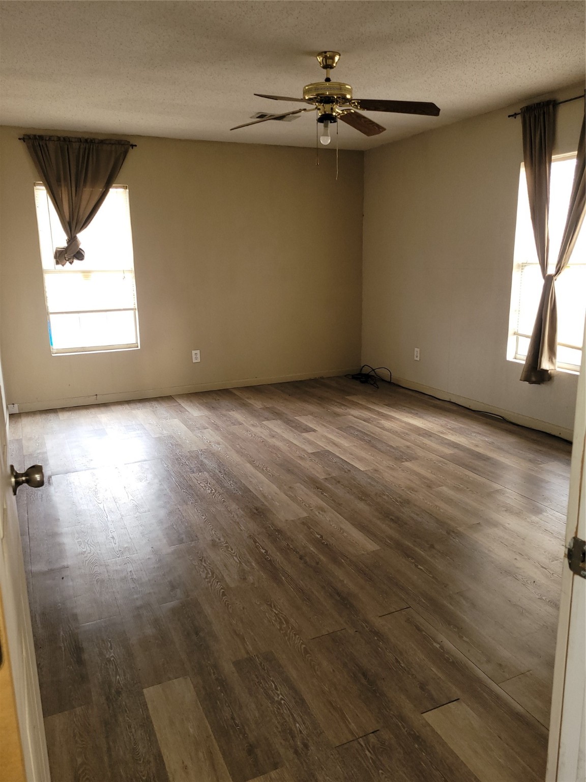 5672 E Interstate 30 Campbell TX 75422