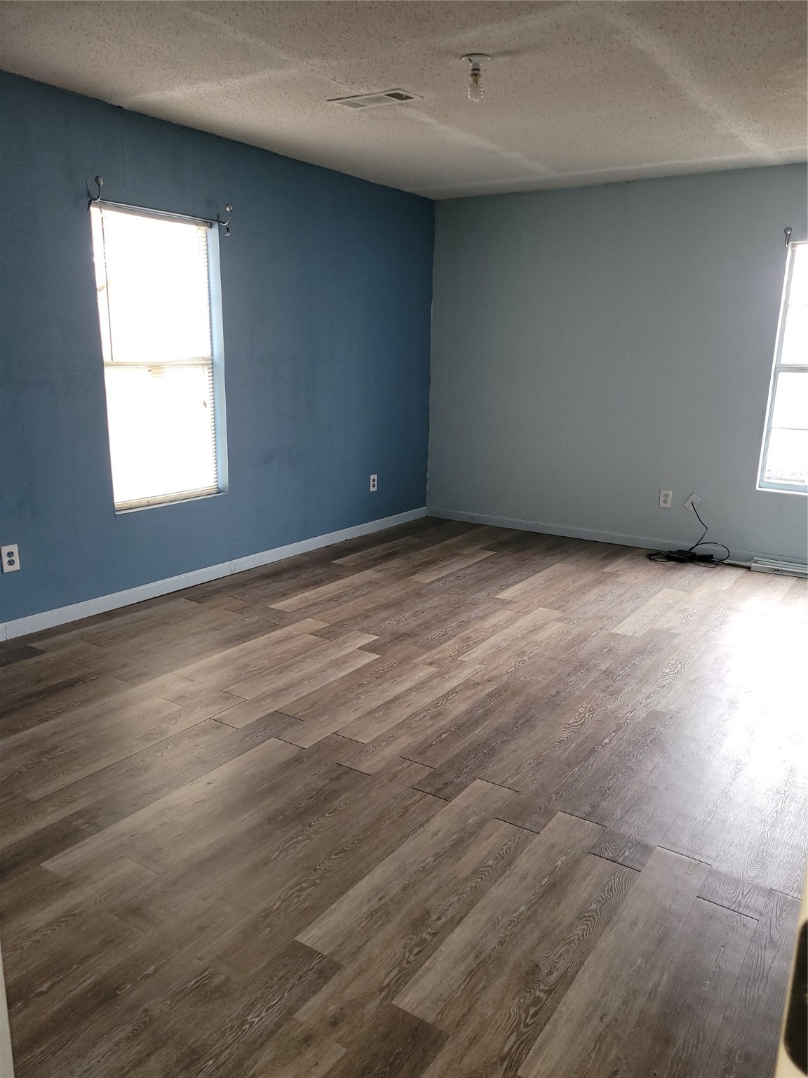 5672 E Interstate 30 Campbell TX 75422