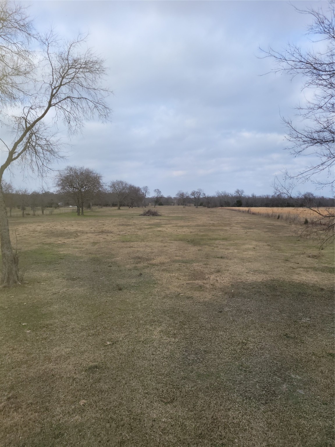 5672 E Interstate 30 Campbell TX 75422