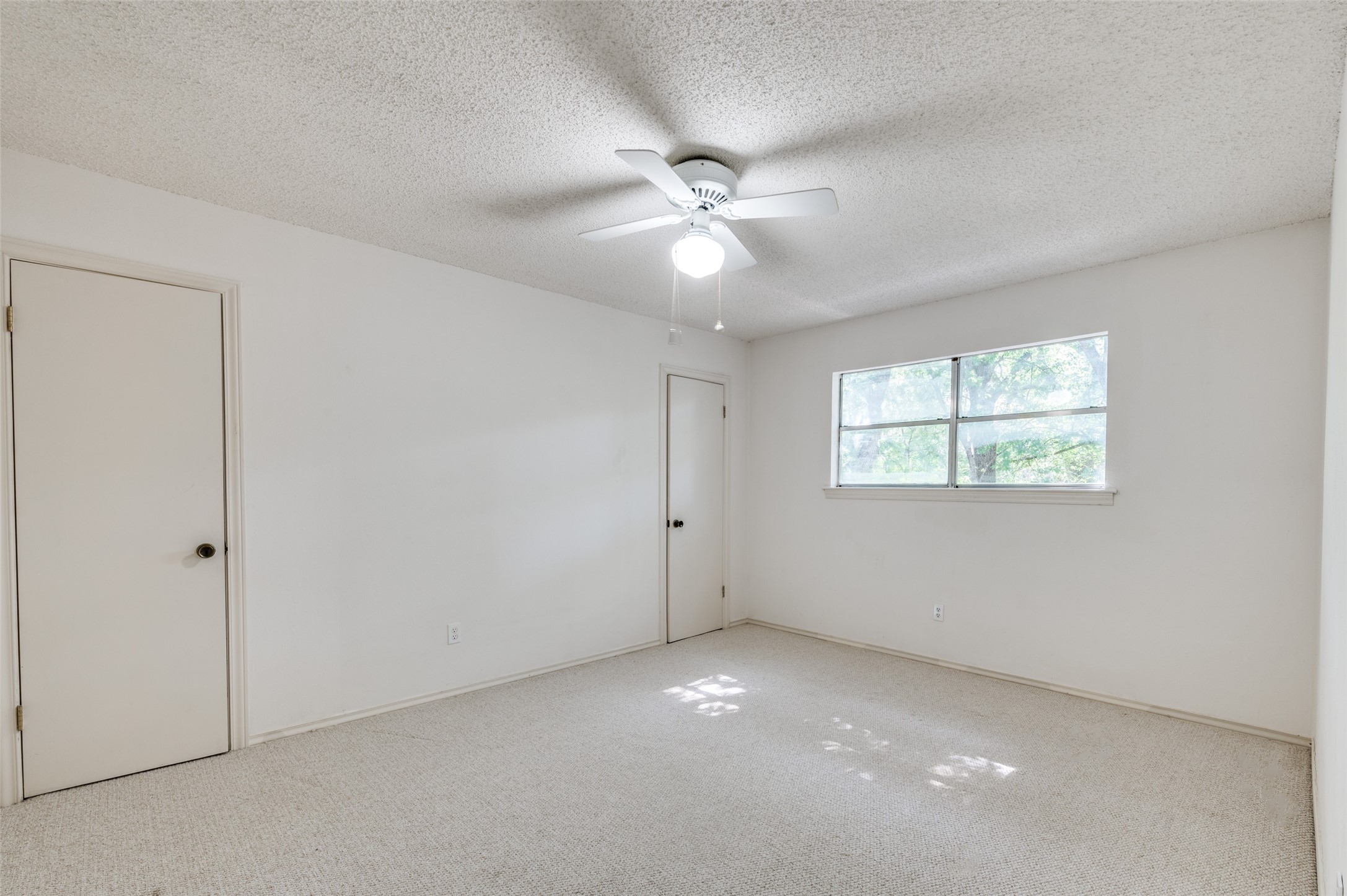 1902 Mossy Oak Street Arlington TX 76012