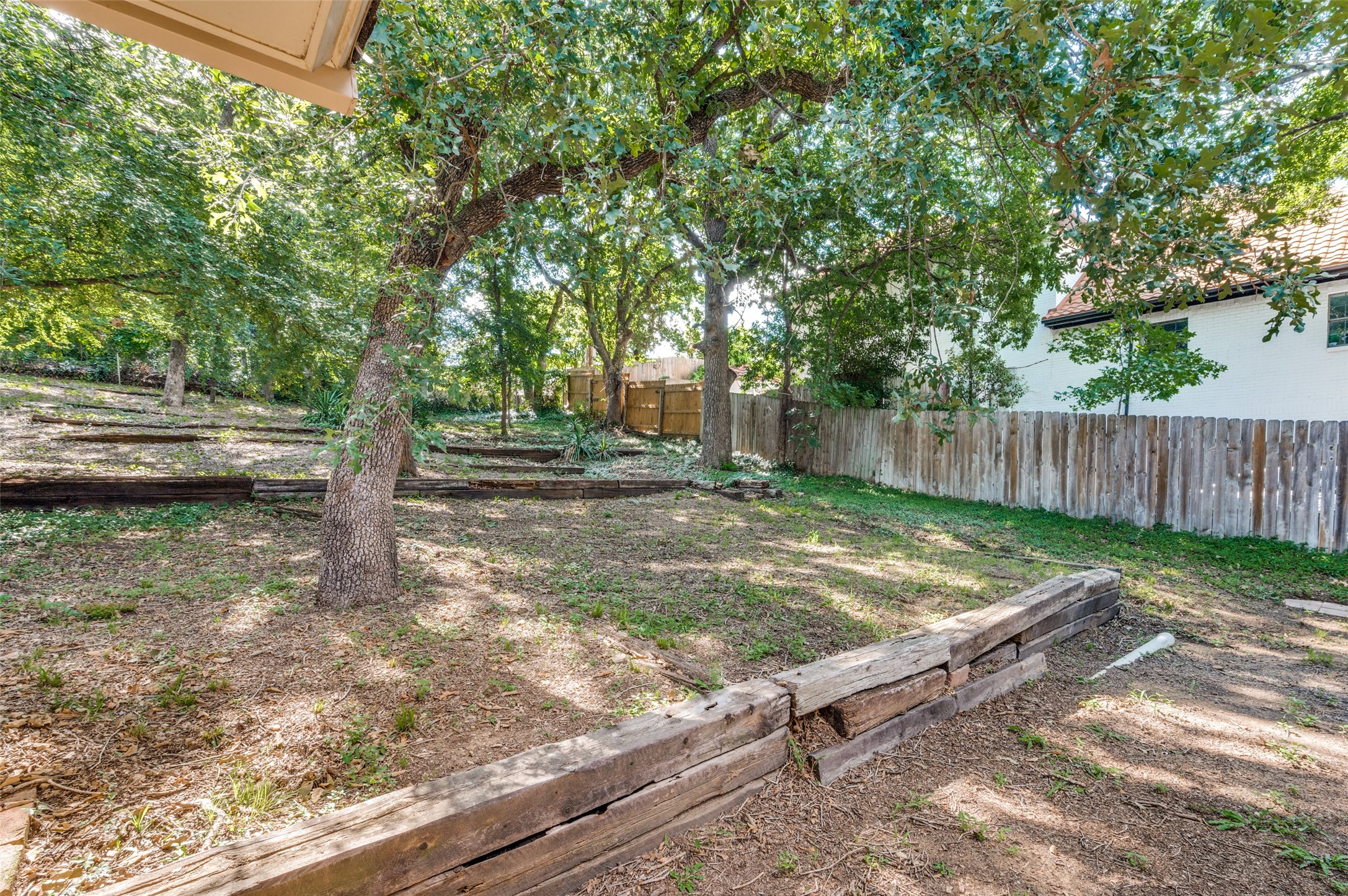 1902 Mossy Oak Street Arlington TX 76012