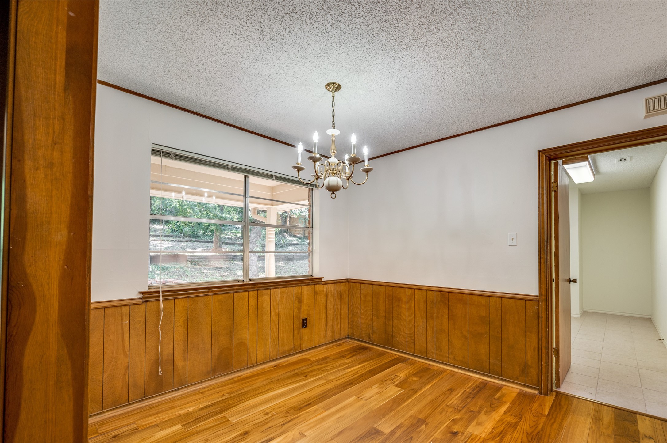 1902 Mossy Oak Street Arlington TX 76012