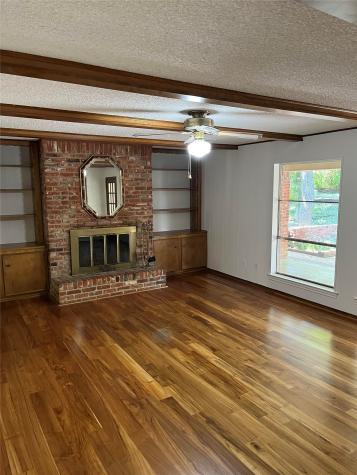 1902 Mossy Oak Street Arlington TX 76012