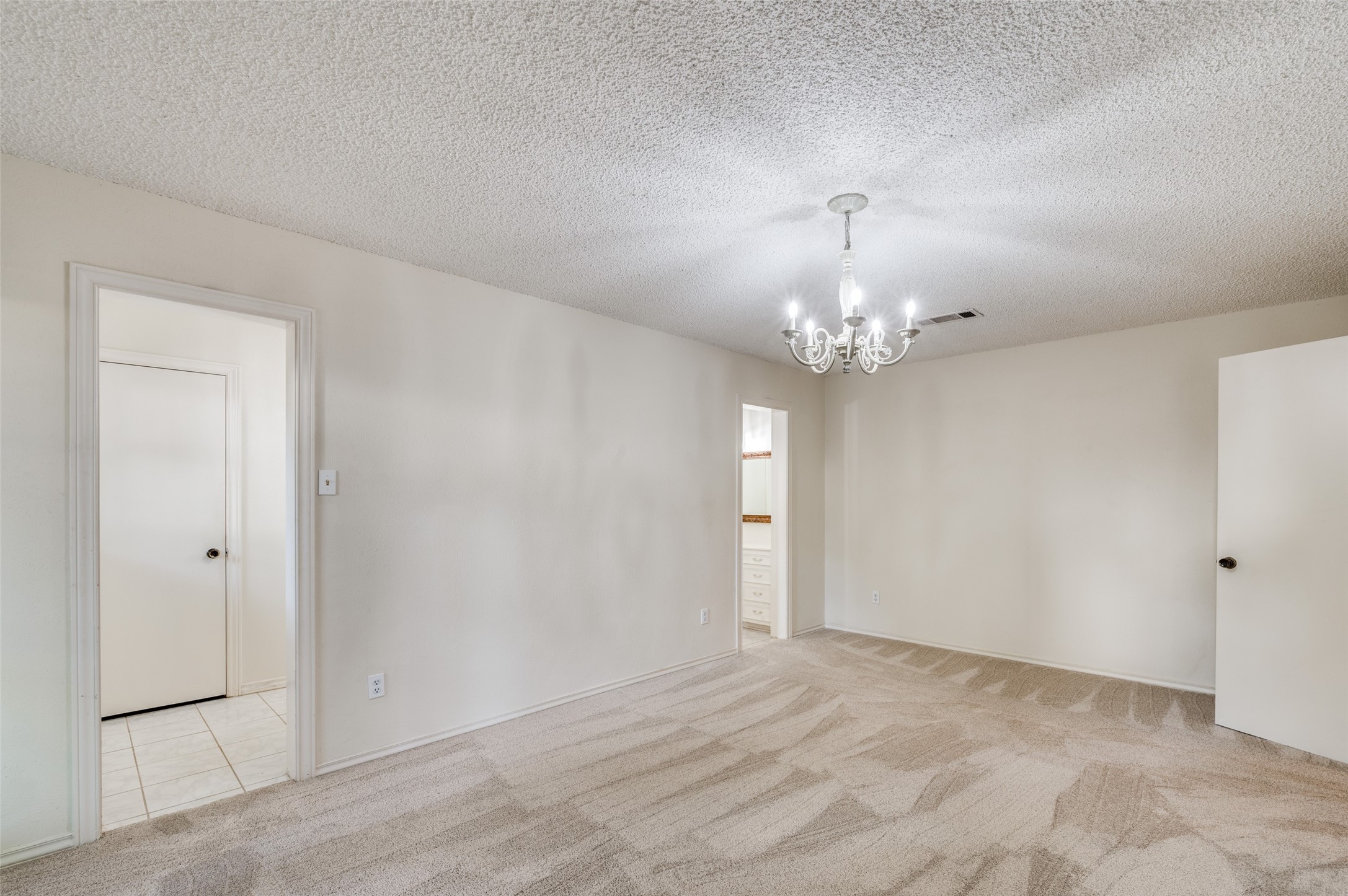1902 Mossy Oak Street Arlington TX 76012