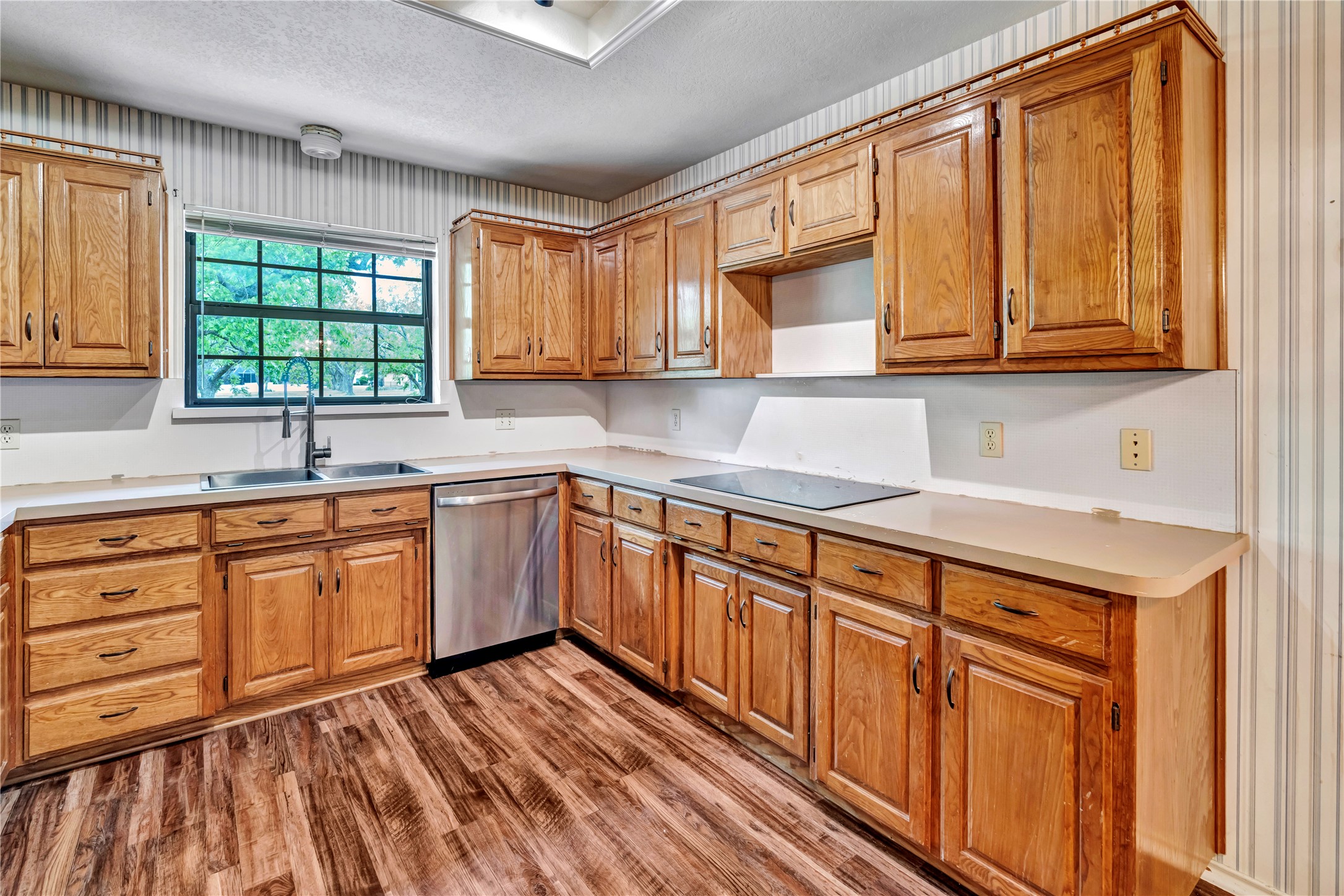 9616 Monticello Drive Granbury TX 76049