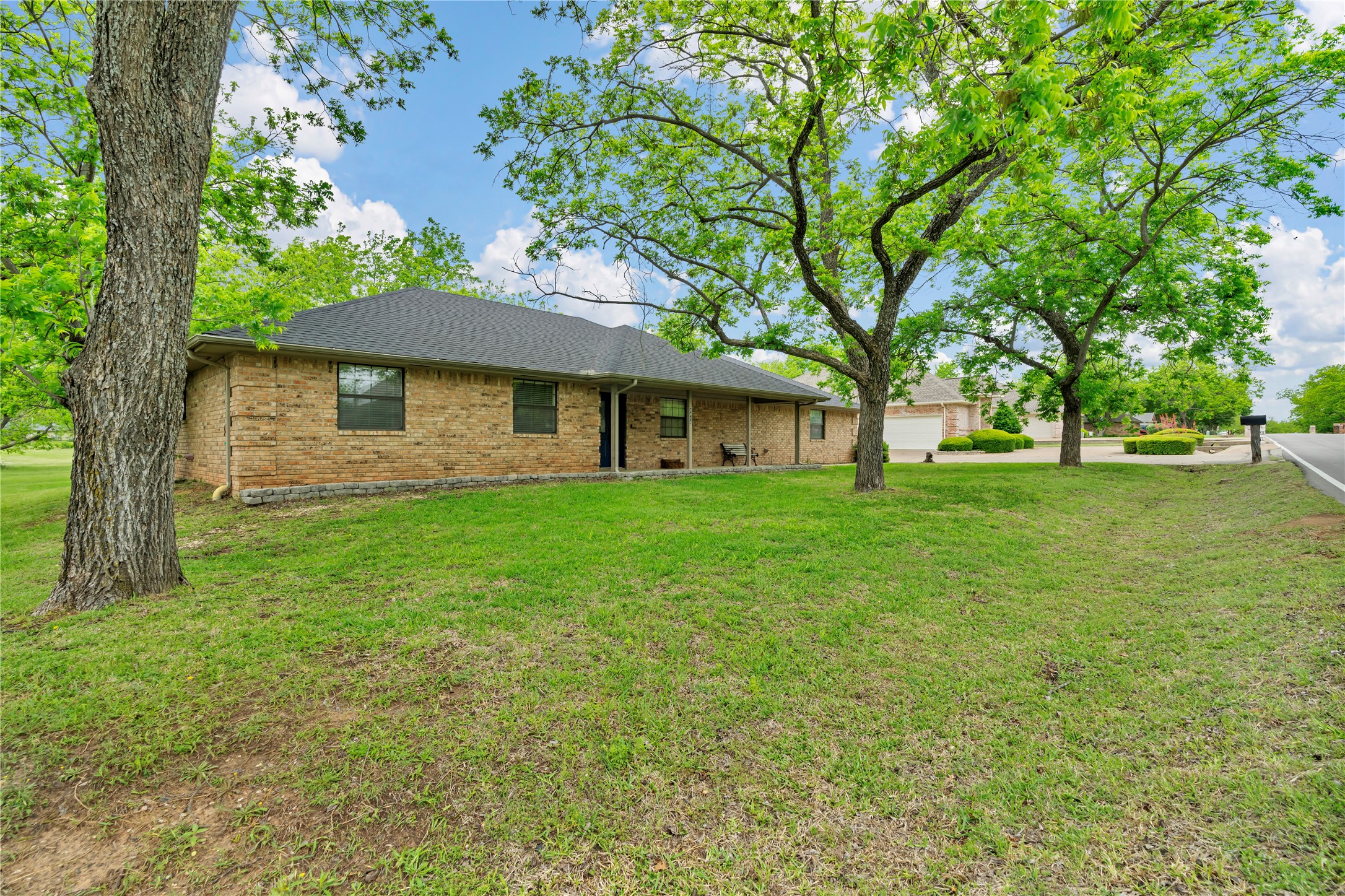 9616 Monticello Drive Granbury TX 76049