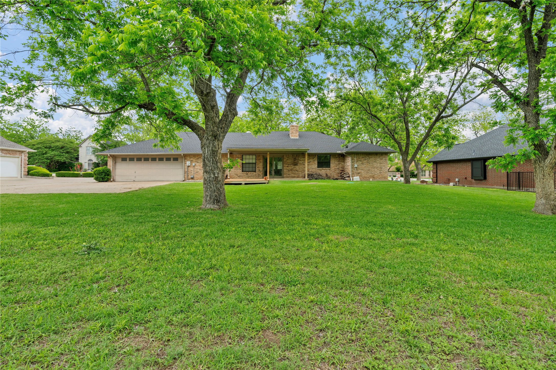 9616 Monticello Drive Granbury TX 76049