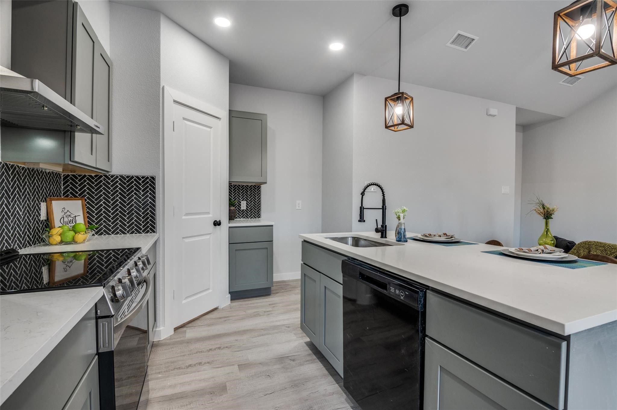 420 Kelly Lane Seven Points TX 75143