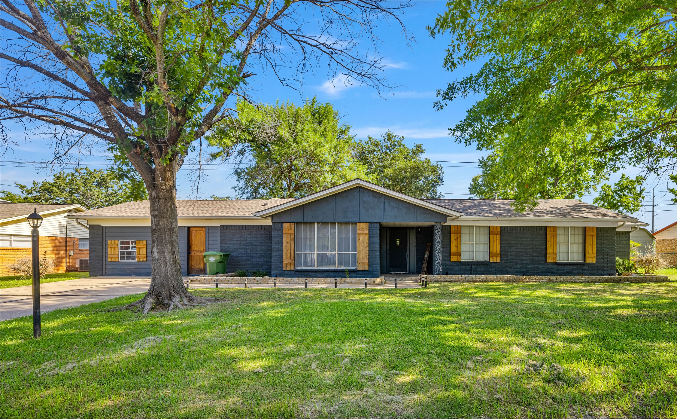 2305 SE 9th Street Mineral Wells TX 76067