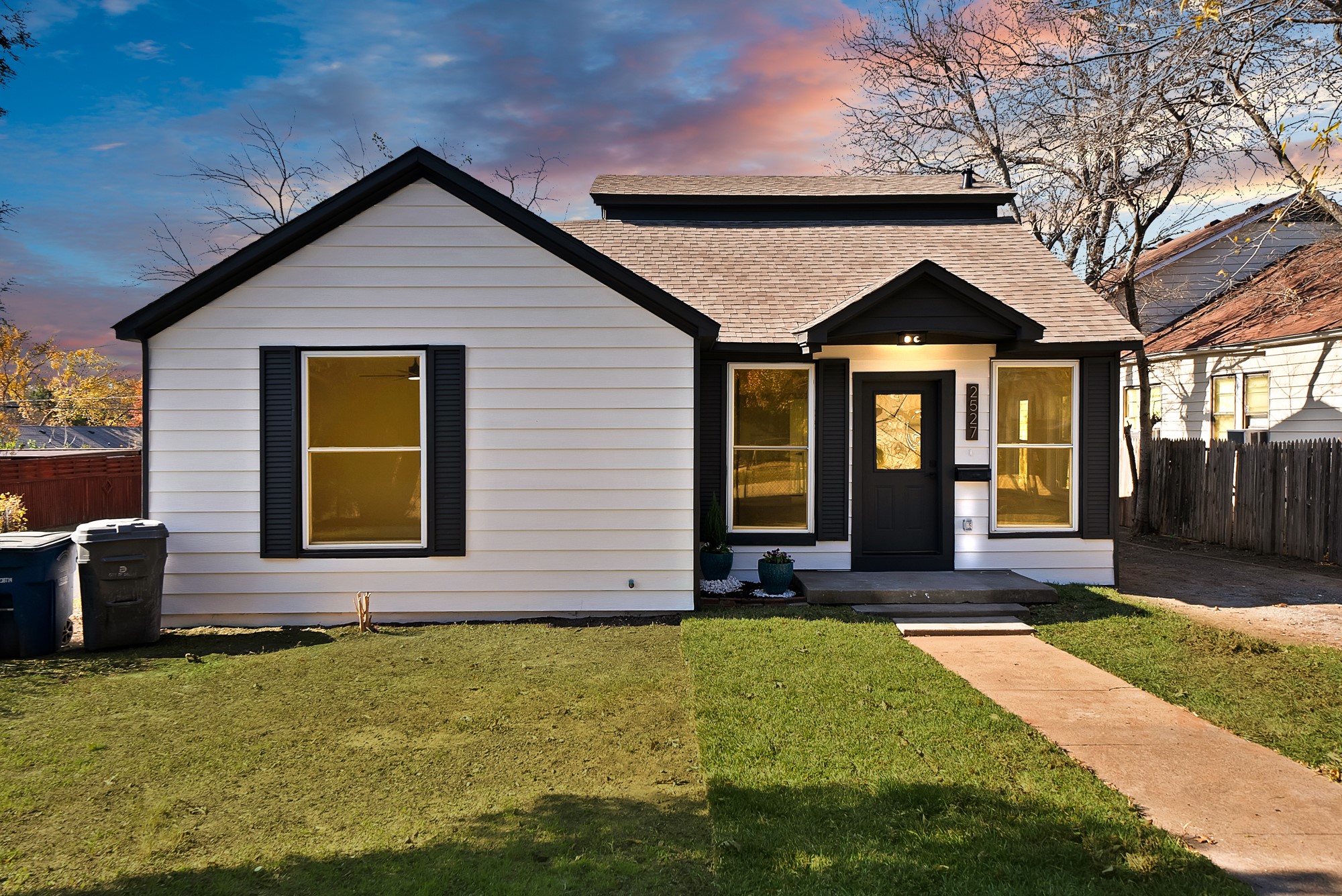 2527 Alaska Avenue Dallas TX 75216