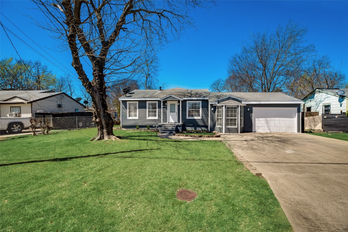 6633 Emhouse Street Dallas TX 75232