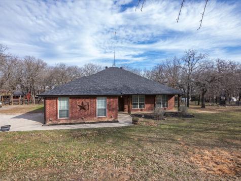 312 W Arbor Court Springtown TX 76082