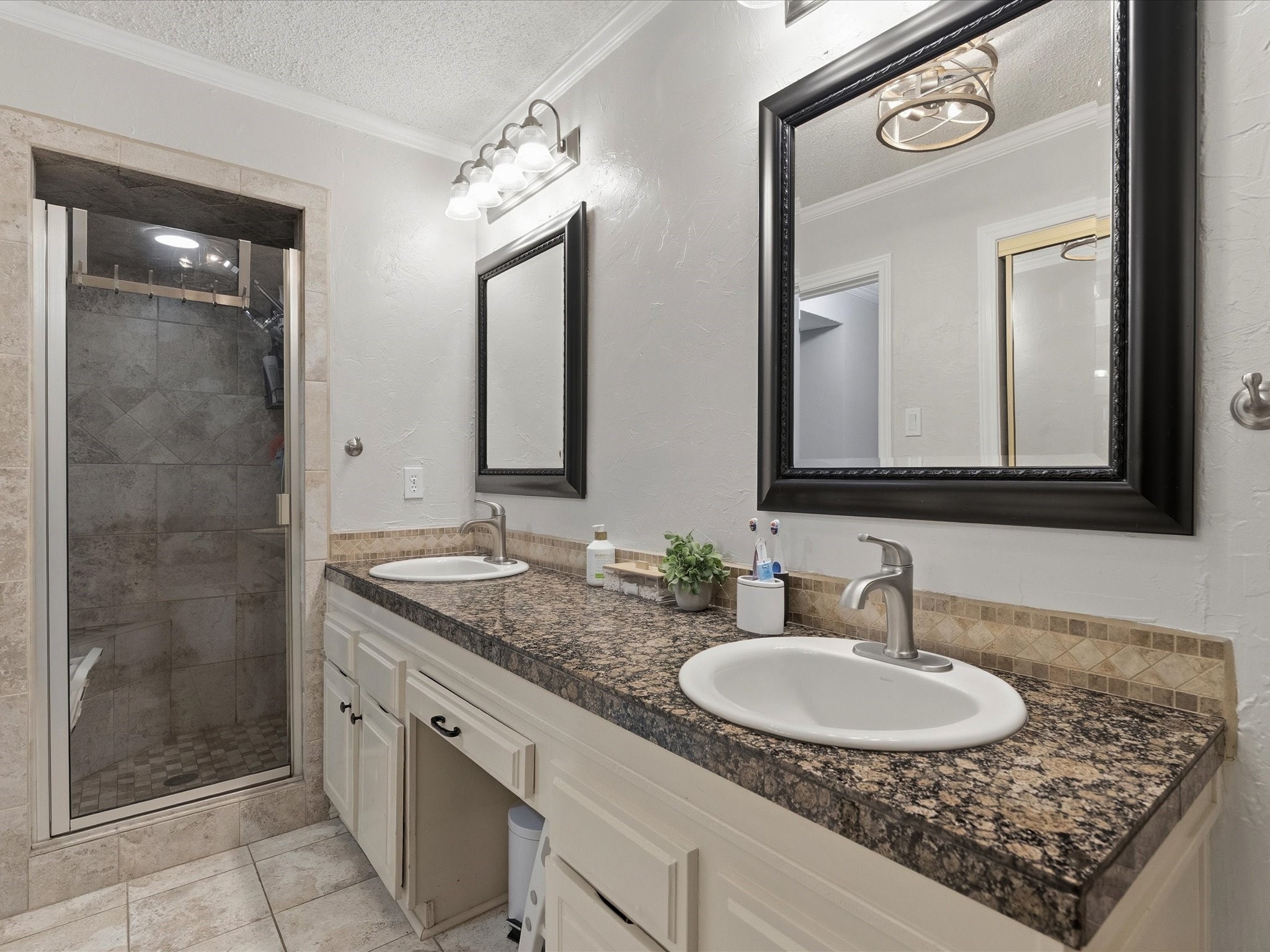 2812 Prescott Drive Carrollton TX 75006