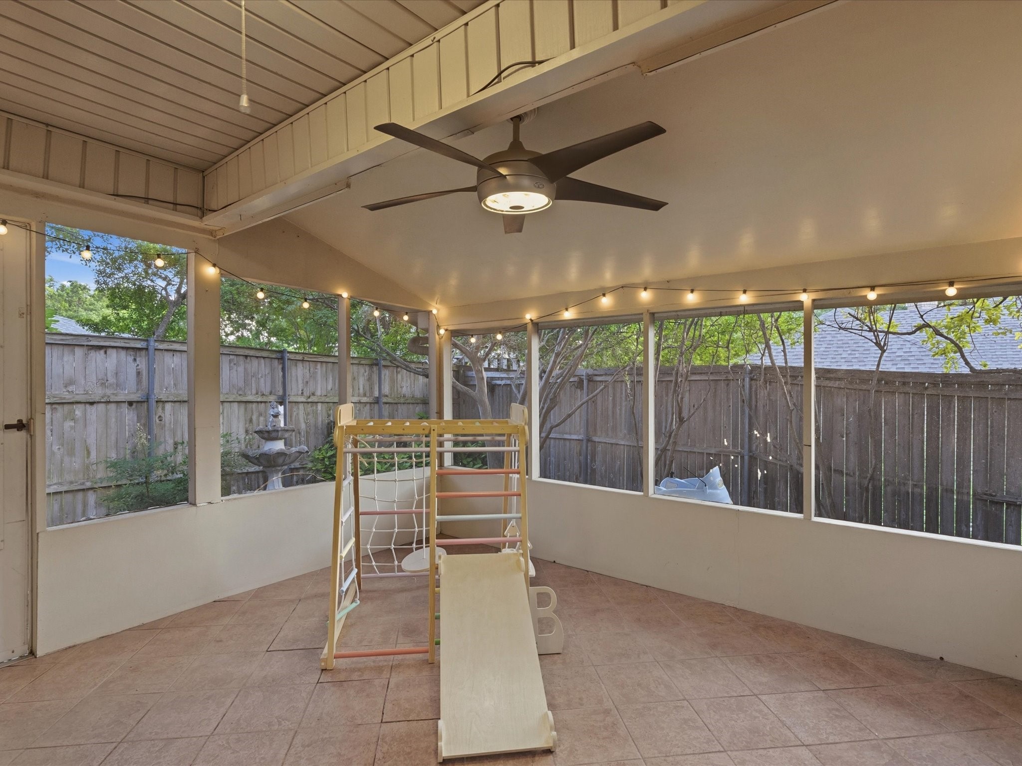 2812 Prescott Drive Carrollton TX 75006