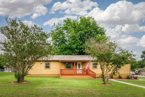 731 N Hill Street Van Alstyne TX 75495