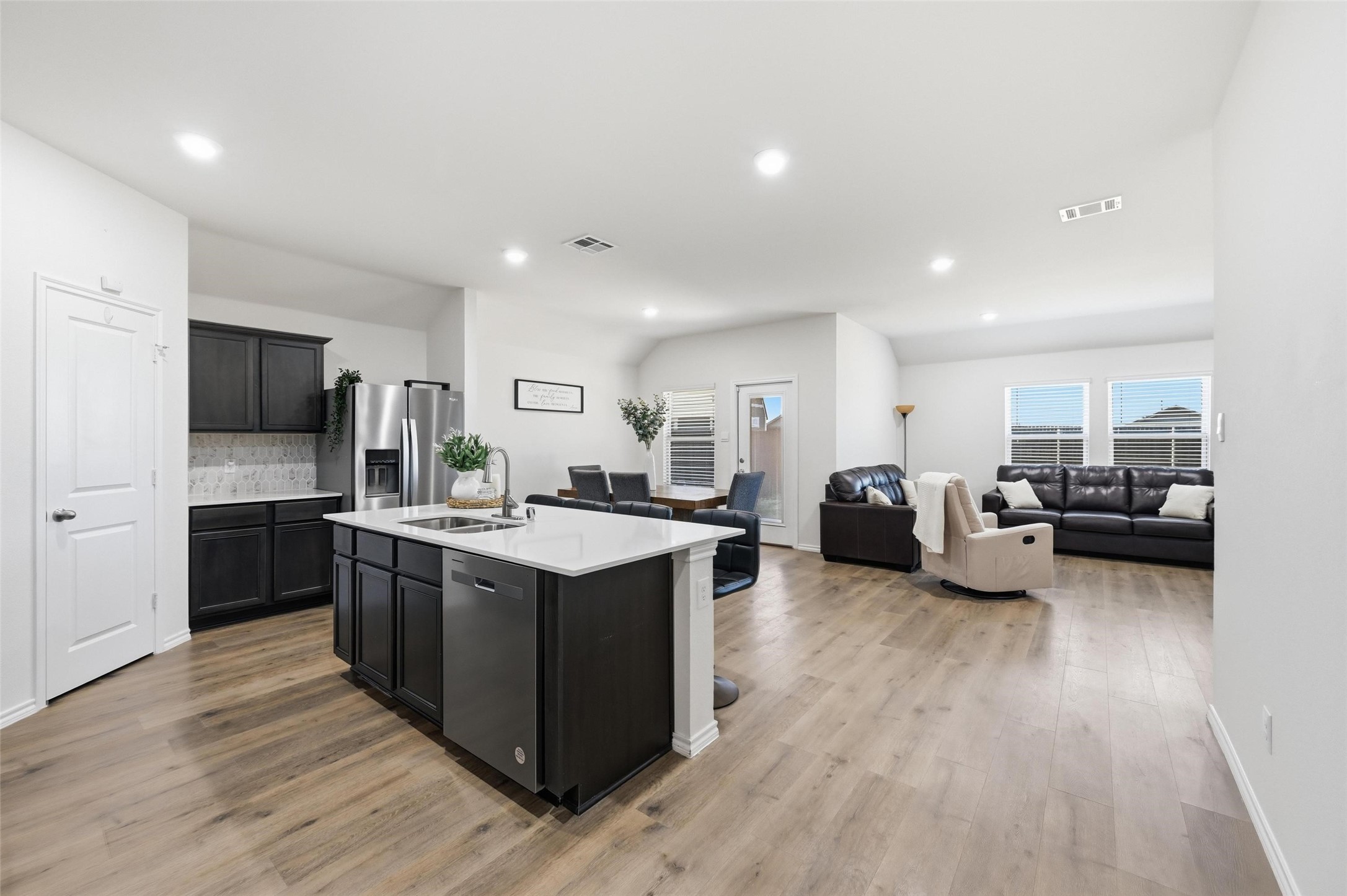 1012 Grand View Drive Ennis TX 75119