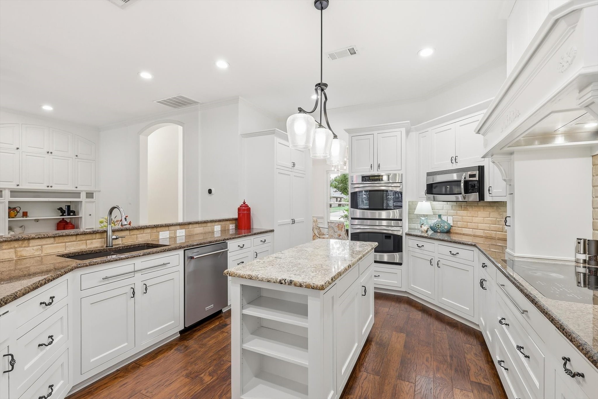 122 Chapel Hill Drive Double Oak TX 75077
