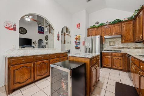 7700 Buccaneer Circle Arlington TX 76016