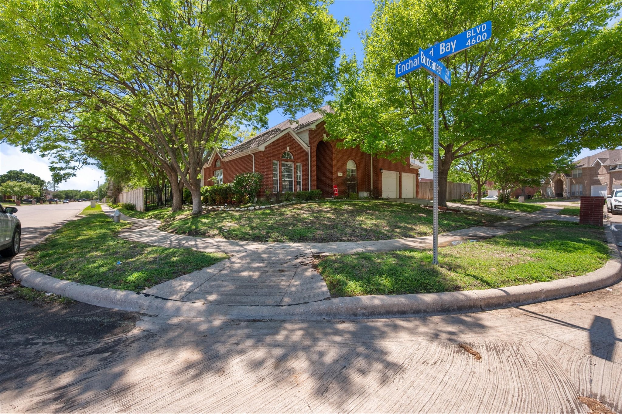7700 Buccaneer Circle Arlington TX 76016