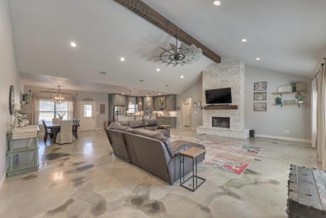 1246 County Road 4698 Boyd TX 76023