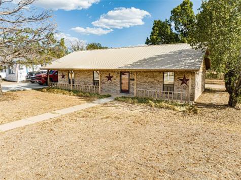 901 E Lindsey Street Breckenridge TX 76424