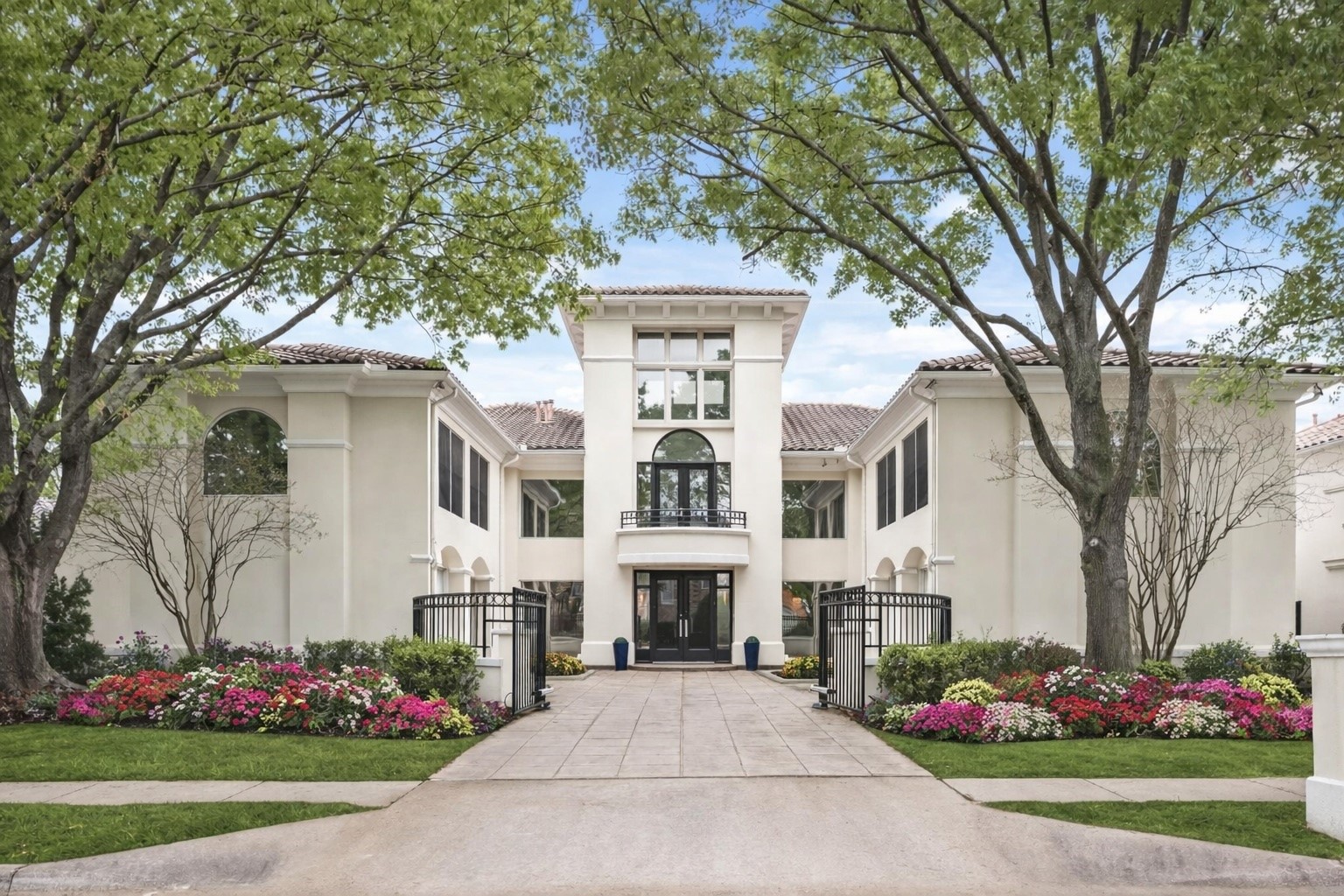 5608 Stone Cliff Court Dallas TX 75287