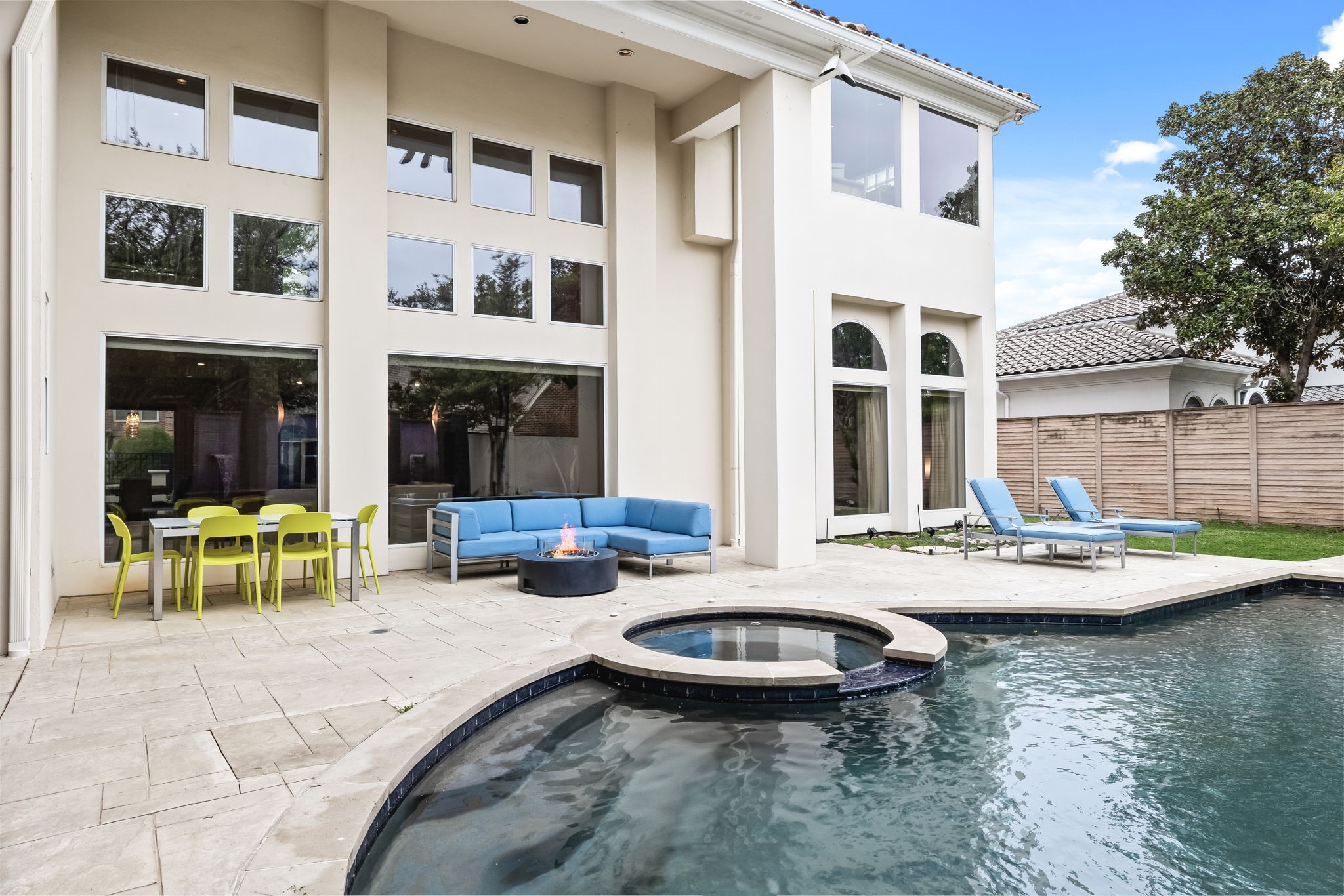 5608 Stone Cliff Court Dallas TX 75287