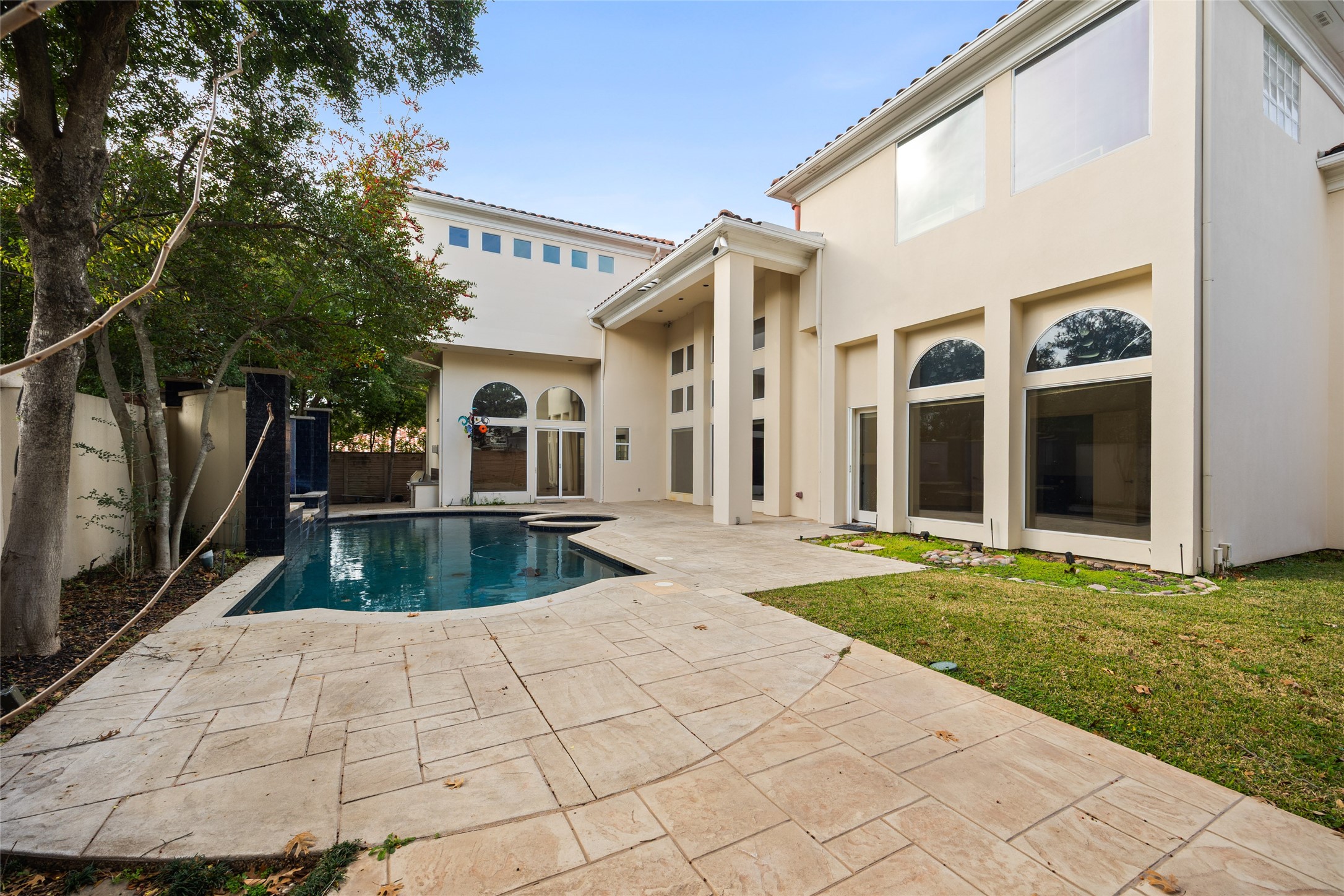 5608 Stone Cliff Court Dallas TX 75287