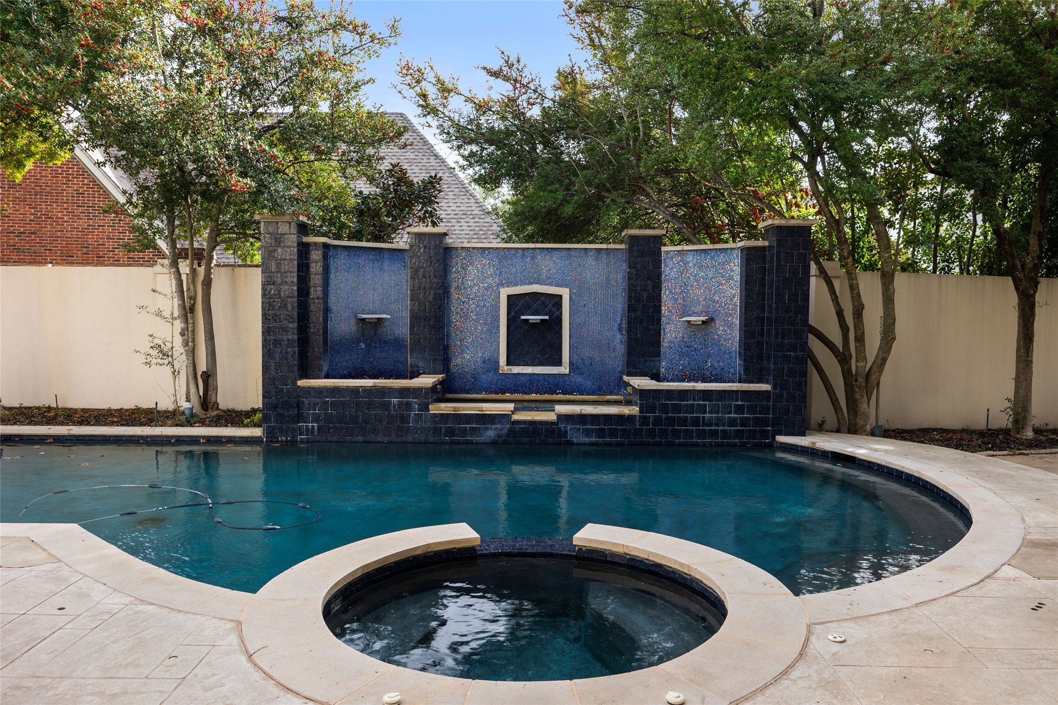 5608 Stone Cliff Court Dallas TX 75287