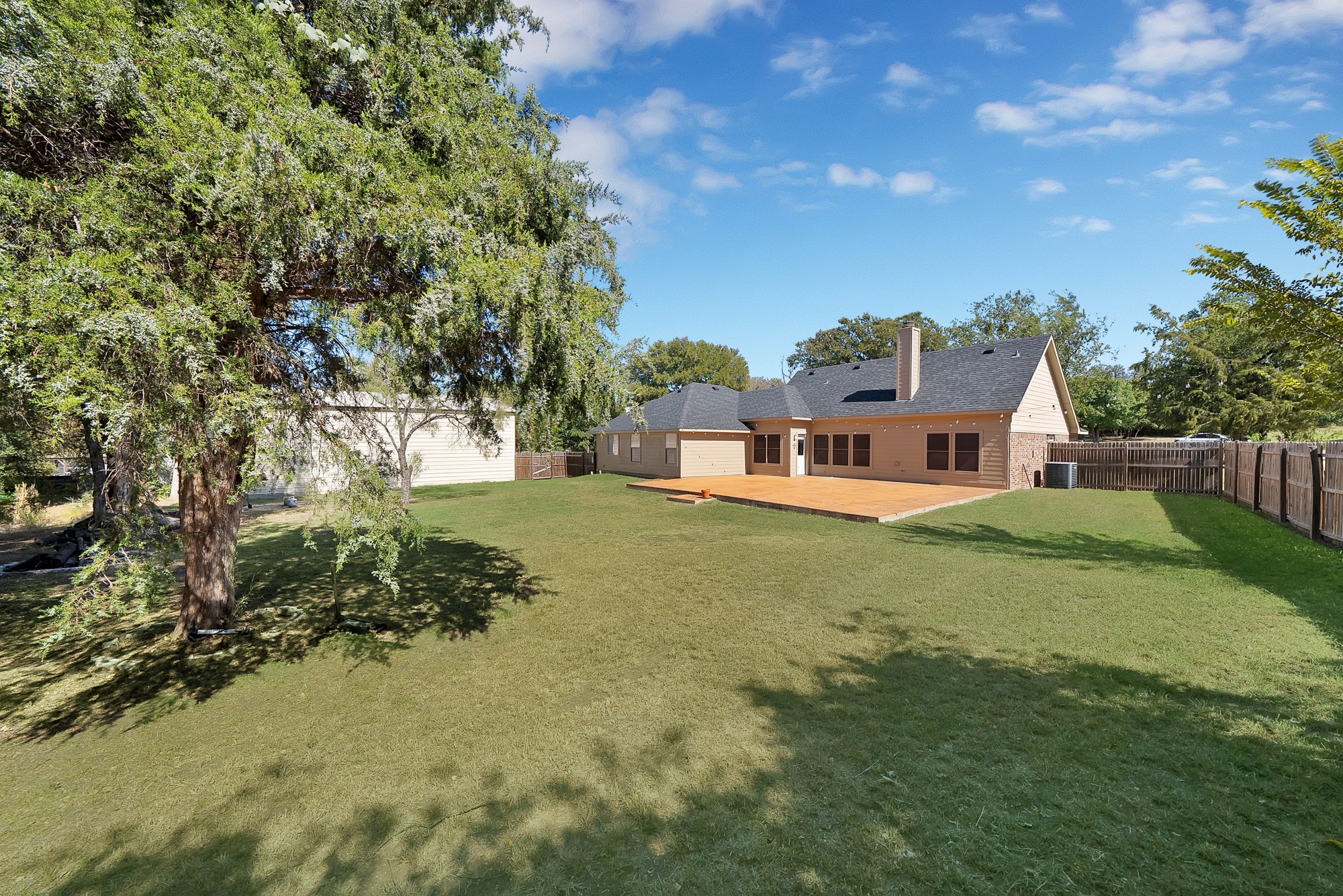 133 Miramar Circle Weatherford TX 76085