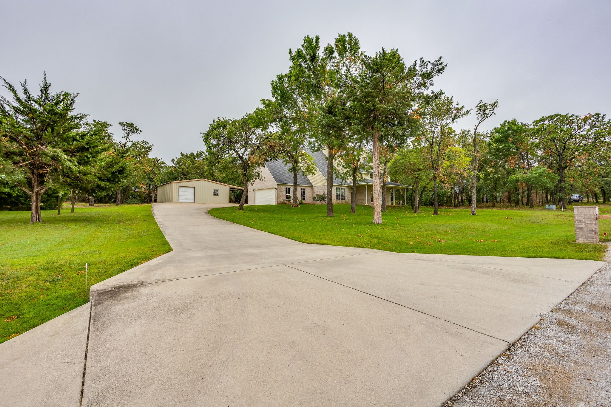 263 Oak Creek Circle Springtown TX 76082