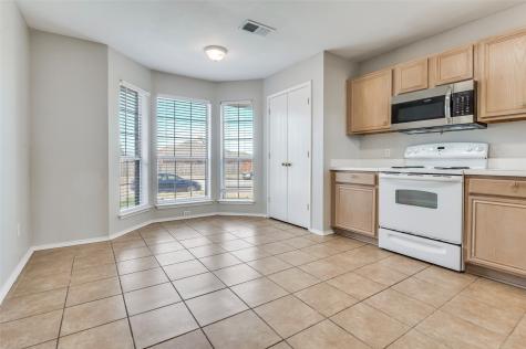 800 Ponselle Drive Arlington TX 76001