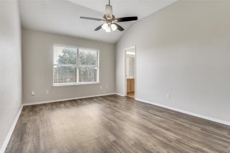 800 Ponselle Drive Arlington TX 76001