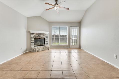 800 Ponselle Drive Arlington TX 76001