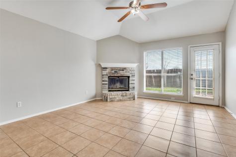 800 Ponselle Drive Arlington TX 76001