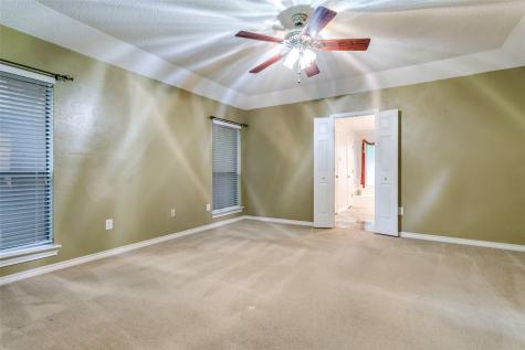 2818 N Creekwood Drive Grapevine TX 76051
