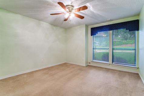 2818 N Creekwood Drive Grapevine TX 76051