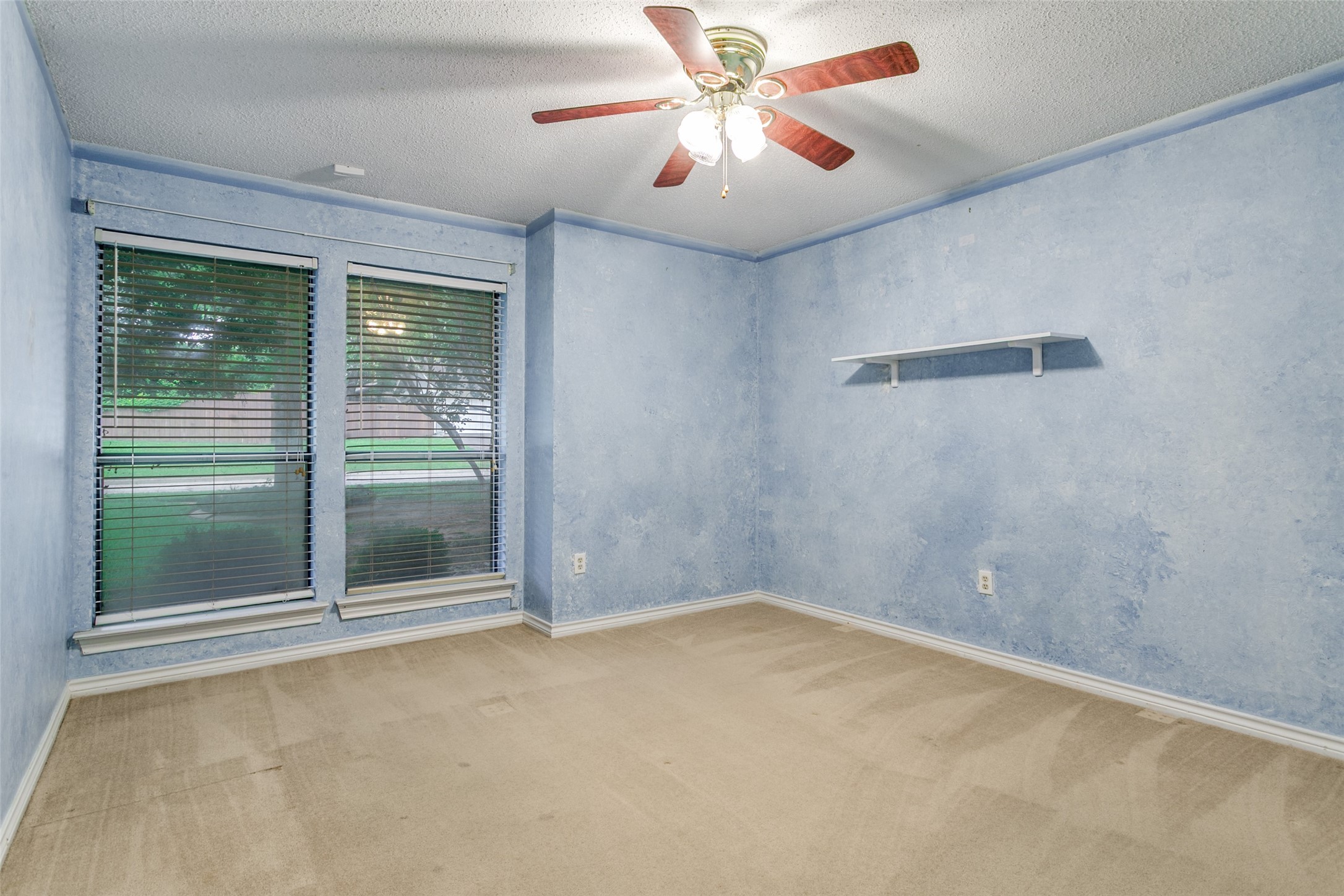 2818 N Creekwood Drive Grapevine TX 76051