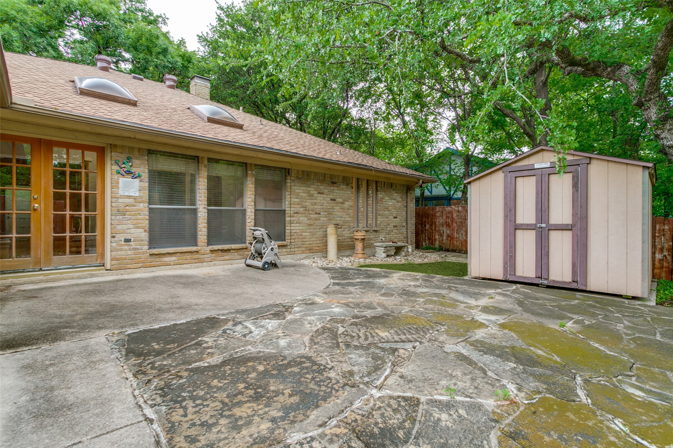 2818 N Creekwood Drive Grapevine TX 76051