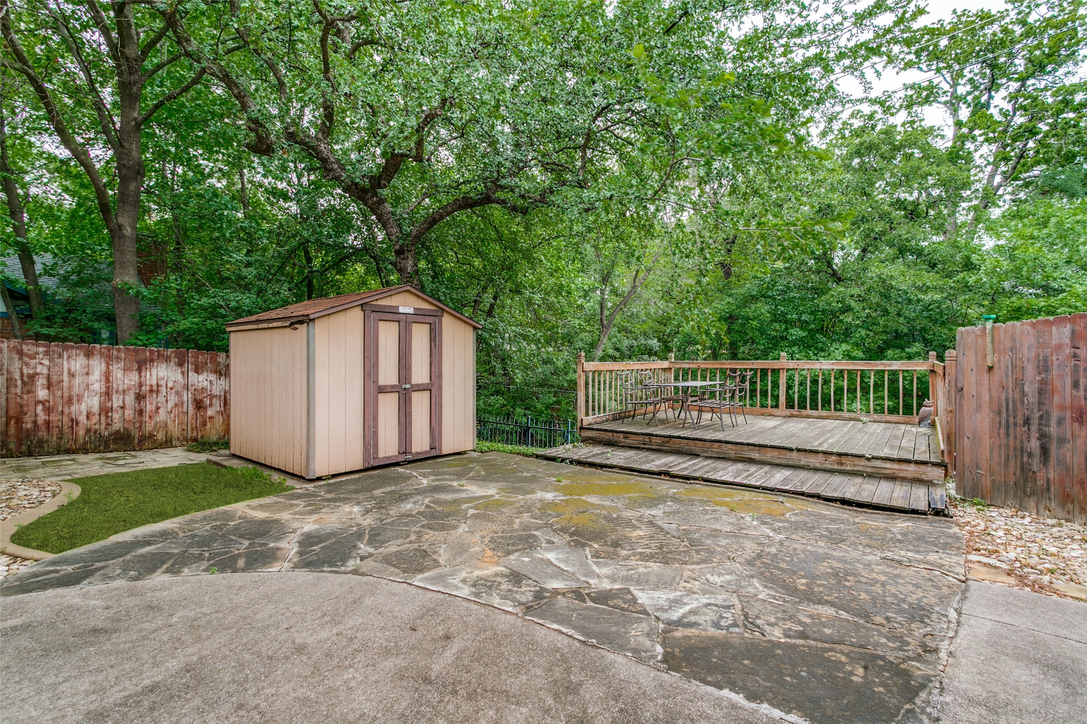 2818 N Creekwood Drive Grapevine TX 76051
