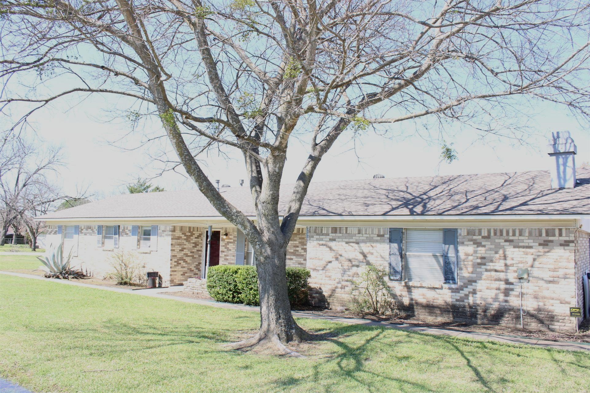 110 E Vanston Lane Crandall TX 75114