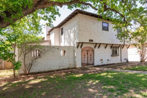 809 Chaparral Court Bedford TX 76022