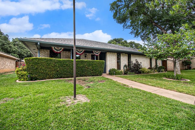 779 Hummingbird Circle Lewisville TX 75067
