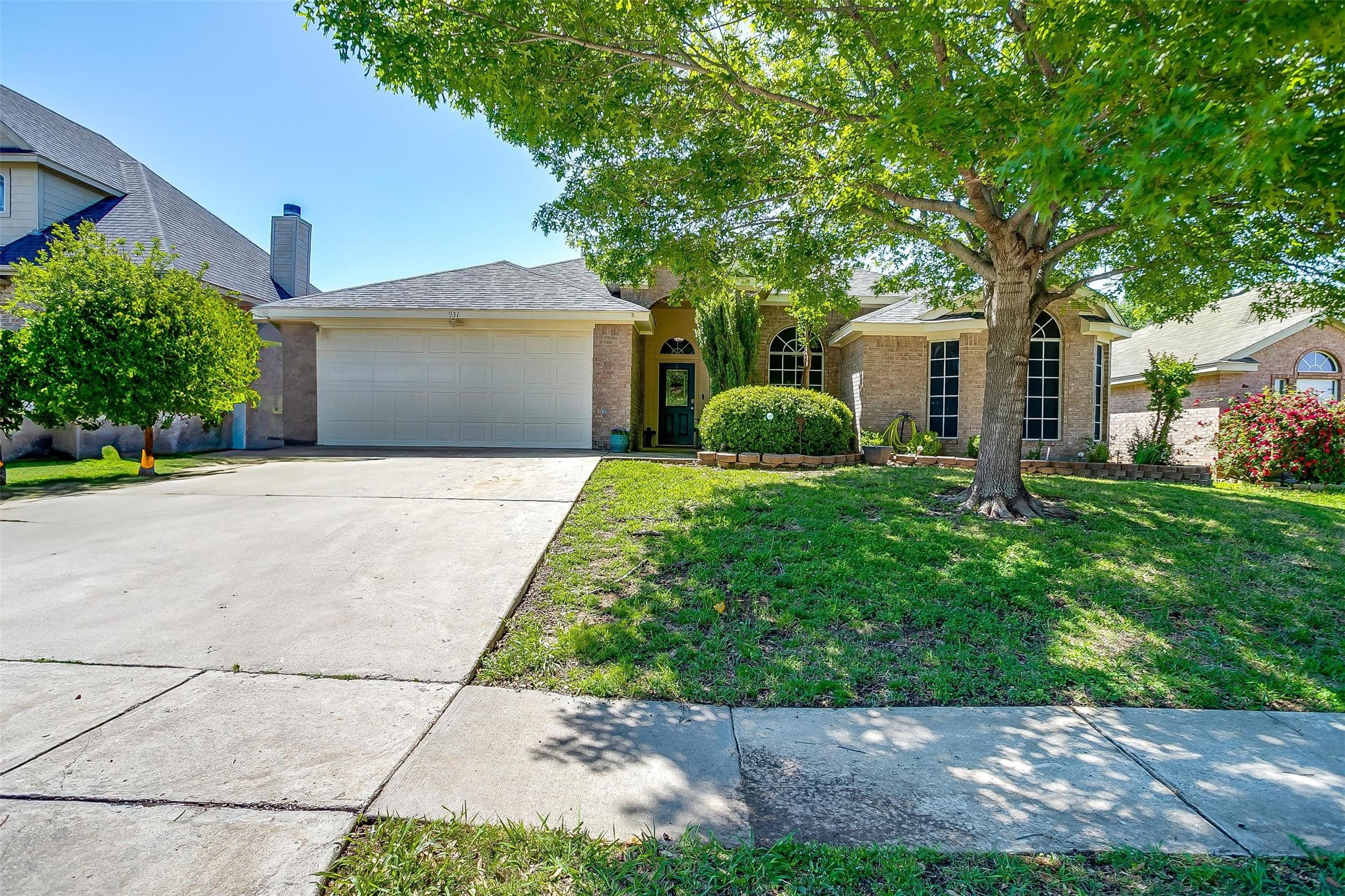 931 Joshua Drive Burleson TX 76028