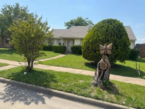 1113 Maydelle Lane Garland TX 75042