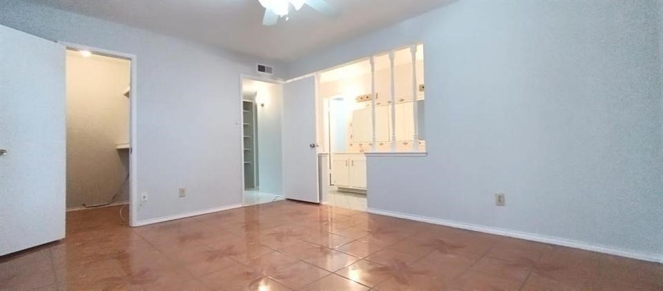 1113 Maydelle Lane Garland TX 75042