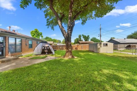 2806 Maple Drive Garland TX 75042