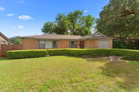 2806 Maple Drive Garland TX 75042