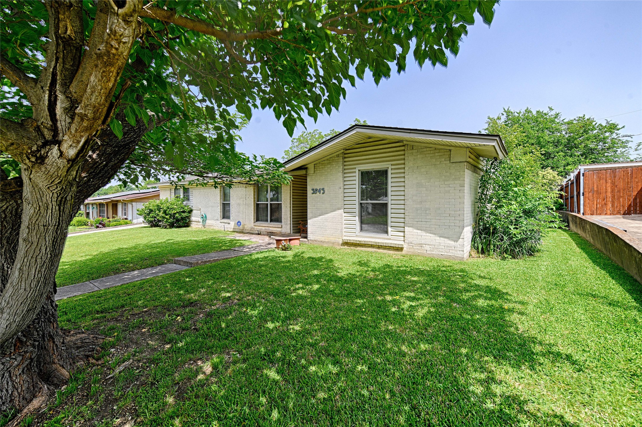 3543 Cloverdale Lane Farmers Branch TX 75234